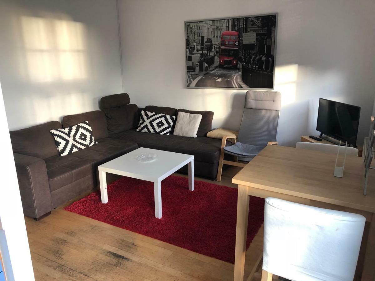 Ferienwohnung Mitten In Wiesbaden Buitenkant foto