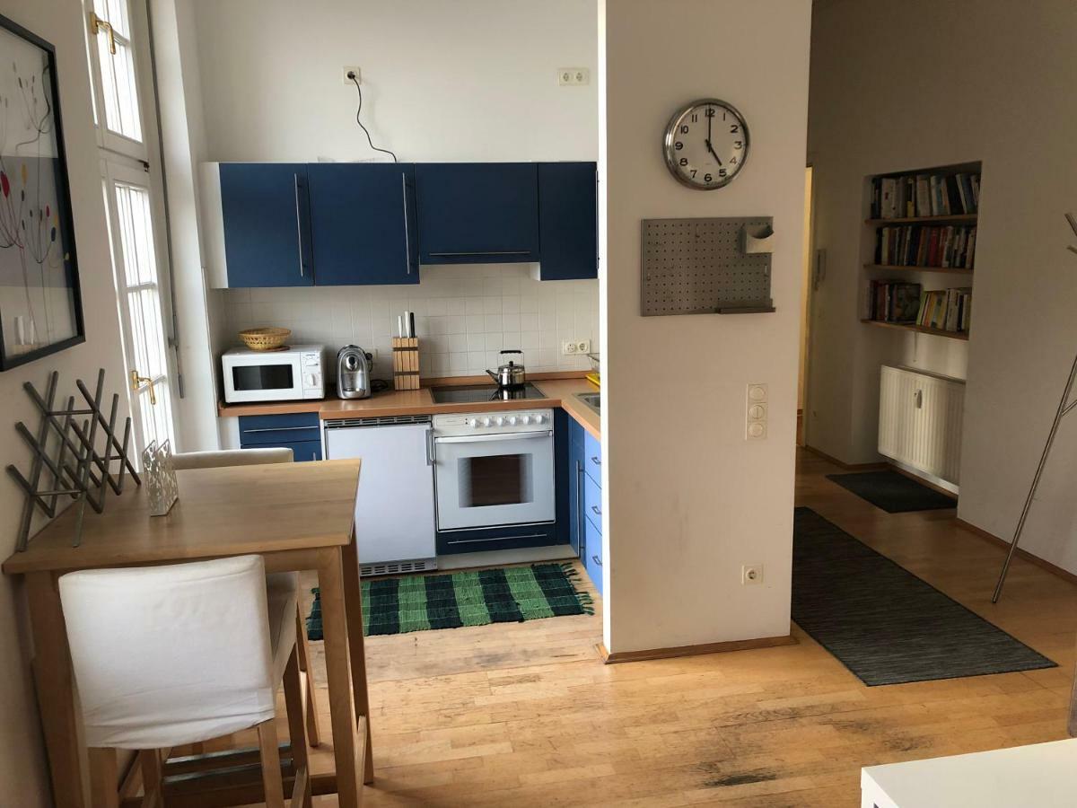 Ferienwohnung Mitten In Wiesbaden Buitenkant foto