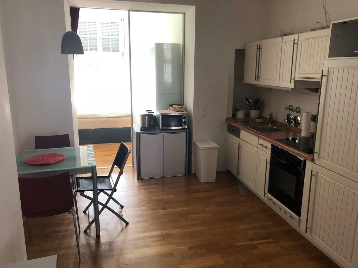 Ferienwohnung Mitten In Wiesbaden Buitenkant foto